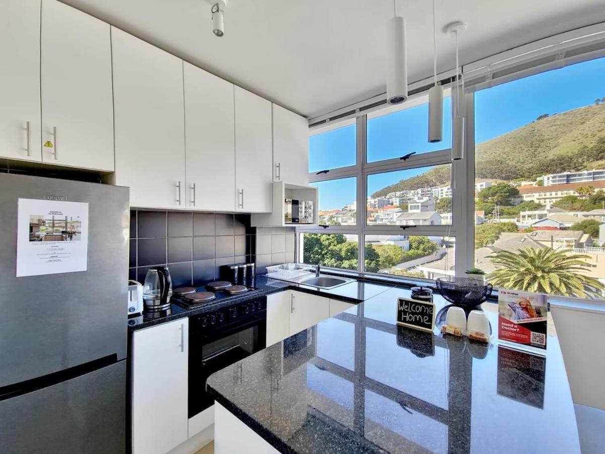 Apartment Secure Sea Point With Mountain Views *